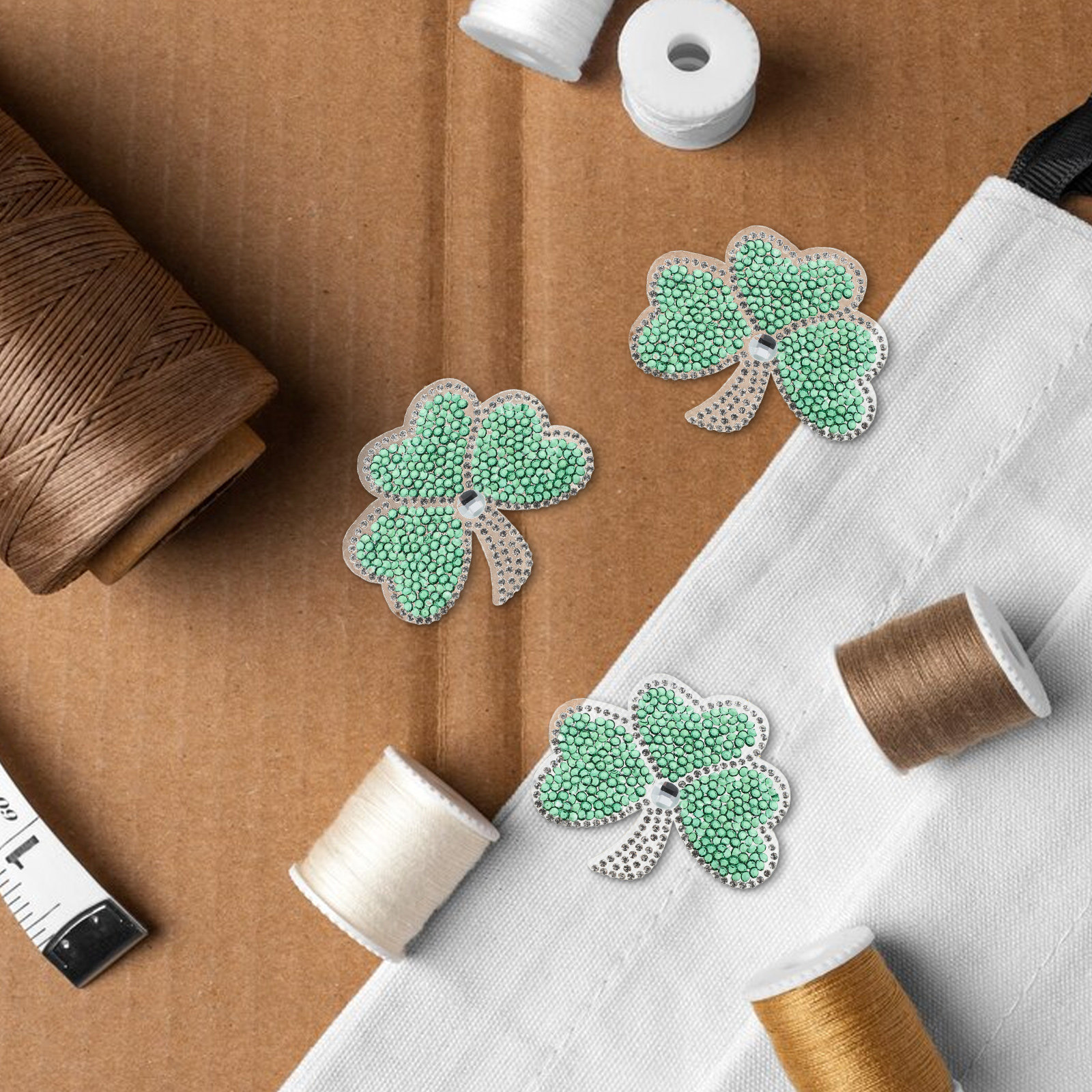 5Pcs Green Lucky Leaf Patches  - Sew On Rhinestone ulasan dan harga