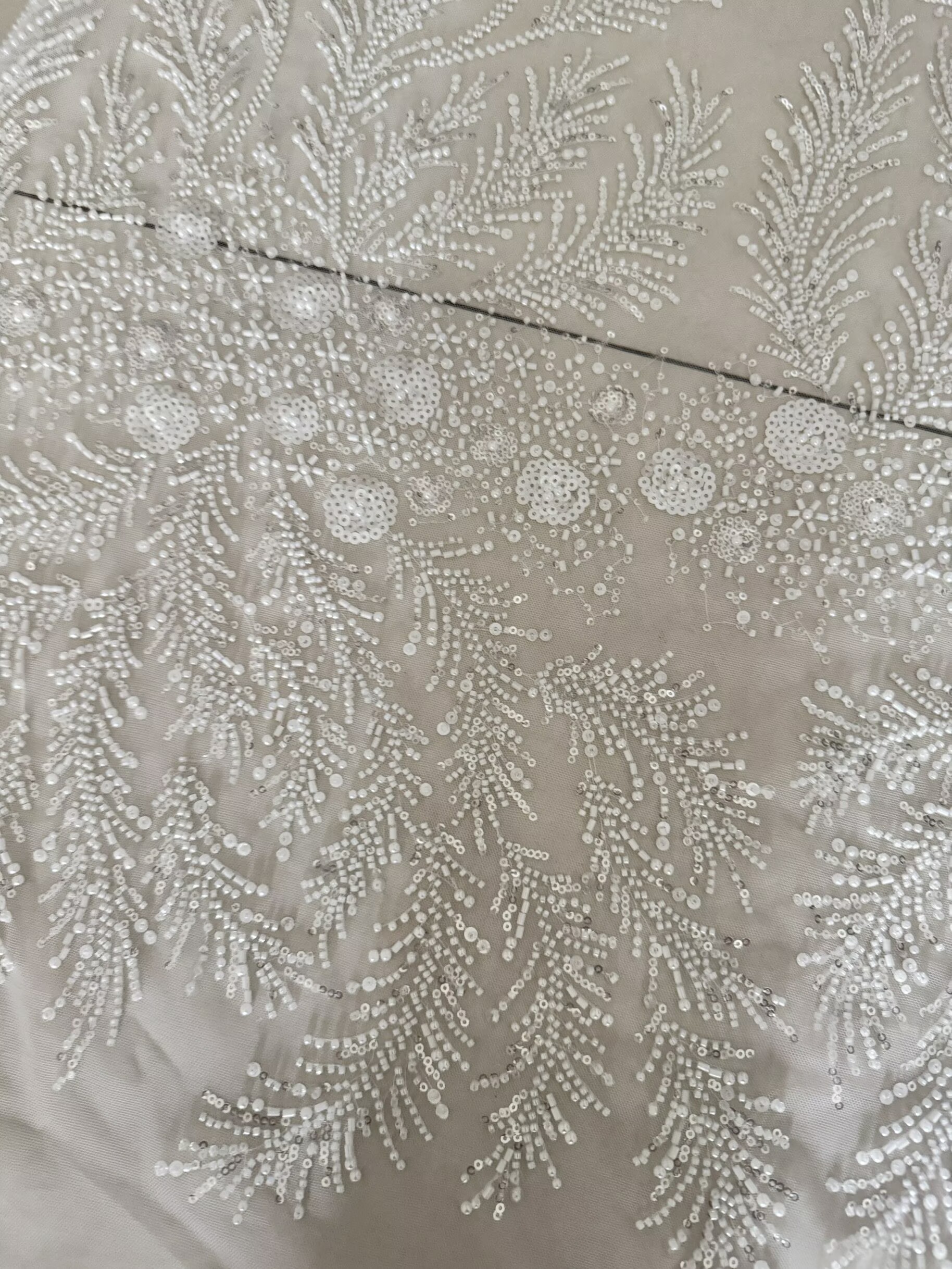White Beaded Pearl Crystal Seq - Crystal Mesh Fabric ulasan dan harga